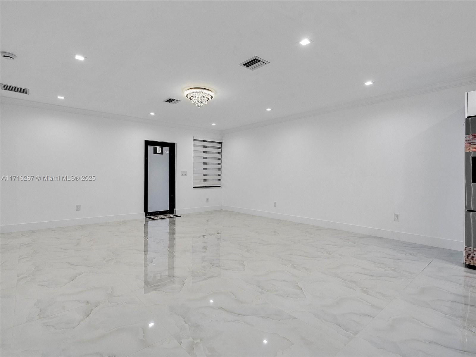 Real estate property located at 501 59th St, Miami-dade, Logan Crest Rev Pl, Hialeah, FL