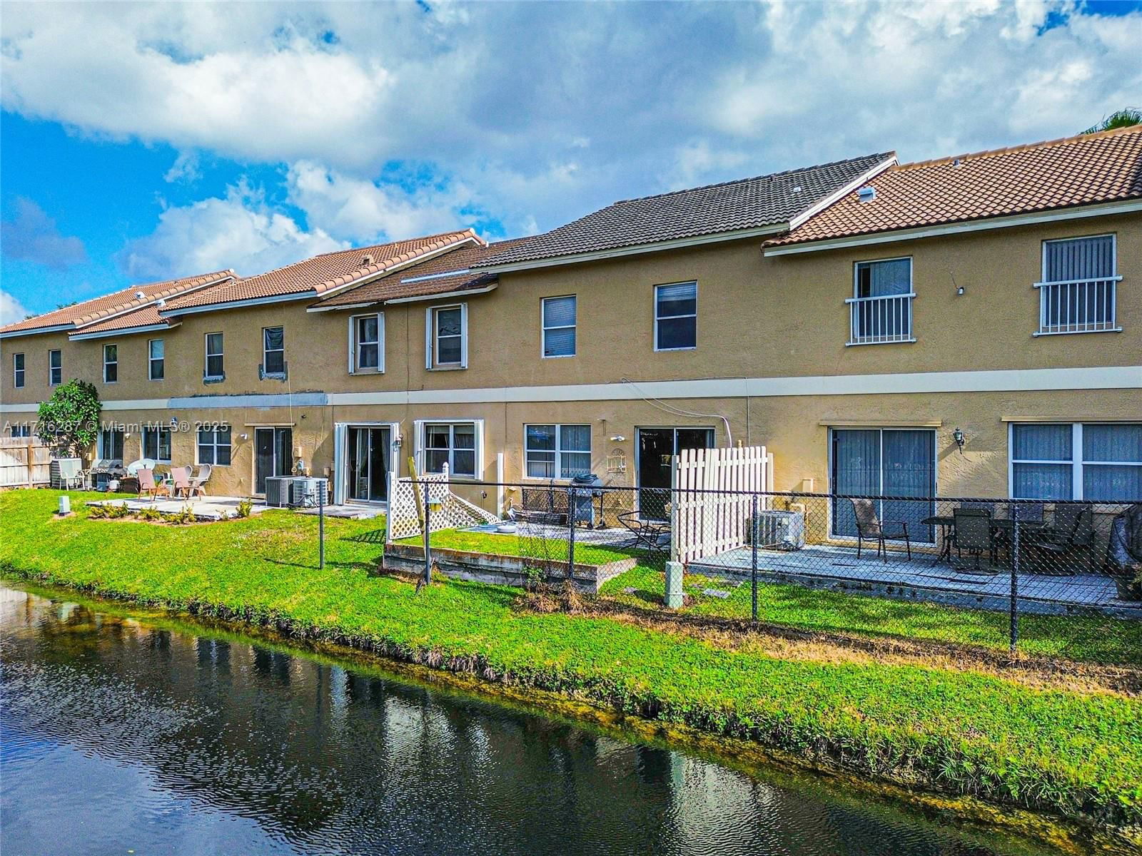 Real estate property located at 3743 91st lane #3743, Broward, Ben Ash Plat, Sunrise, FL
