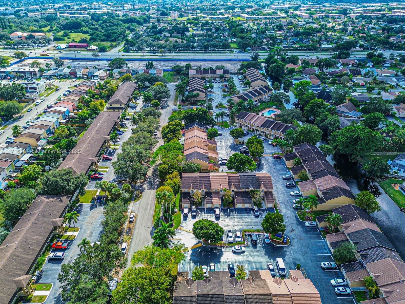 Real estate property located at 3743 91st lane #3743, Broward, Ben Ash Plat, Sunrise, FL