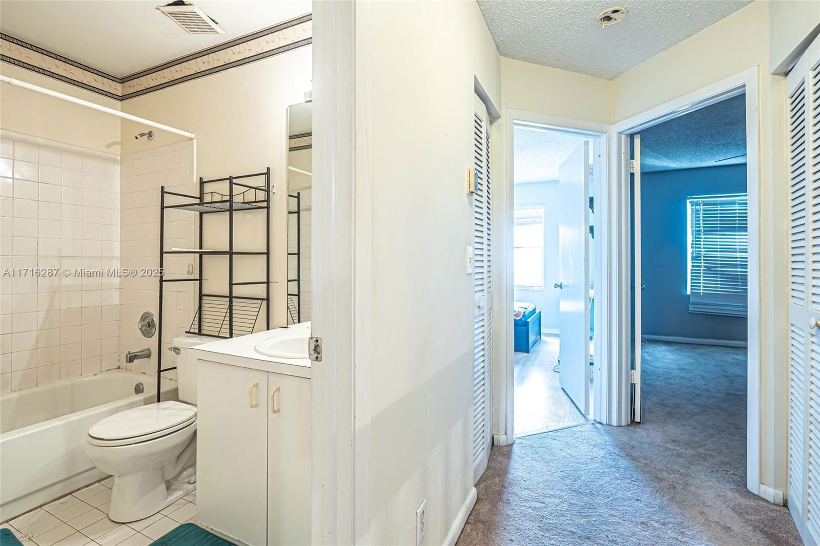 Real estate property located at 3743 91st lane #3743, Broward, Ben Ash Plat, Sunrise, FL
