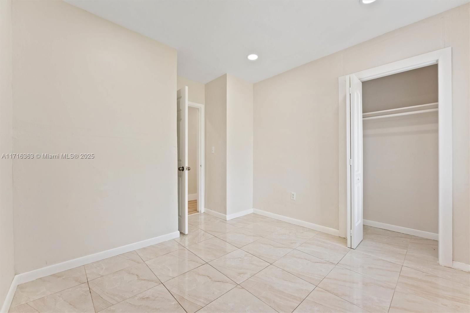 Real estate property located at 16021 18th Ave, Miami-dade, Bunche Park 1st Addn, Miami Gardens, FL