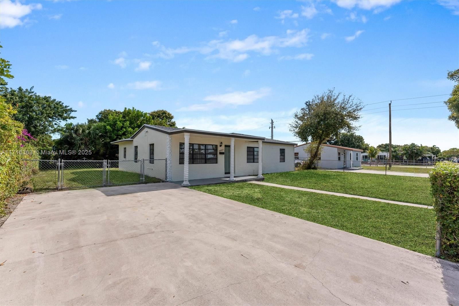 Real estate property located at 16021 18th Ave, Miami-dade, Bunche Park 1st Addn, Miami Gardens, FL