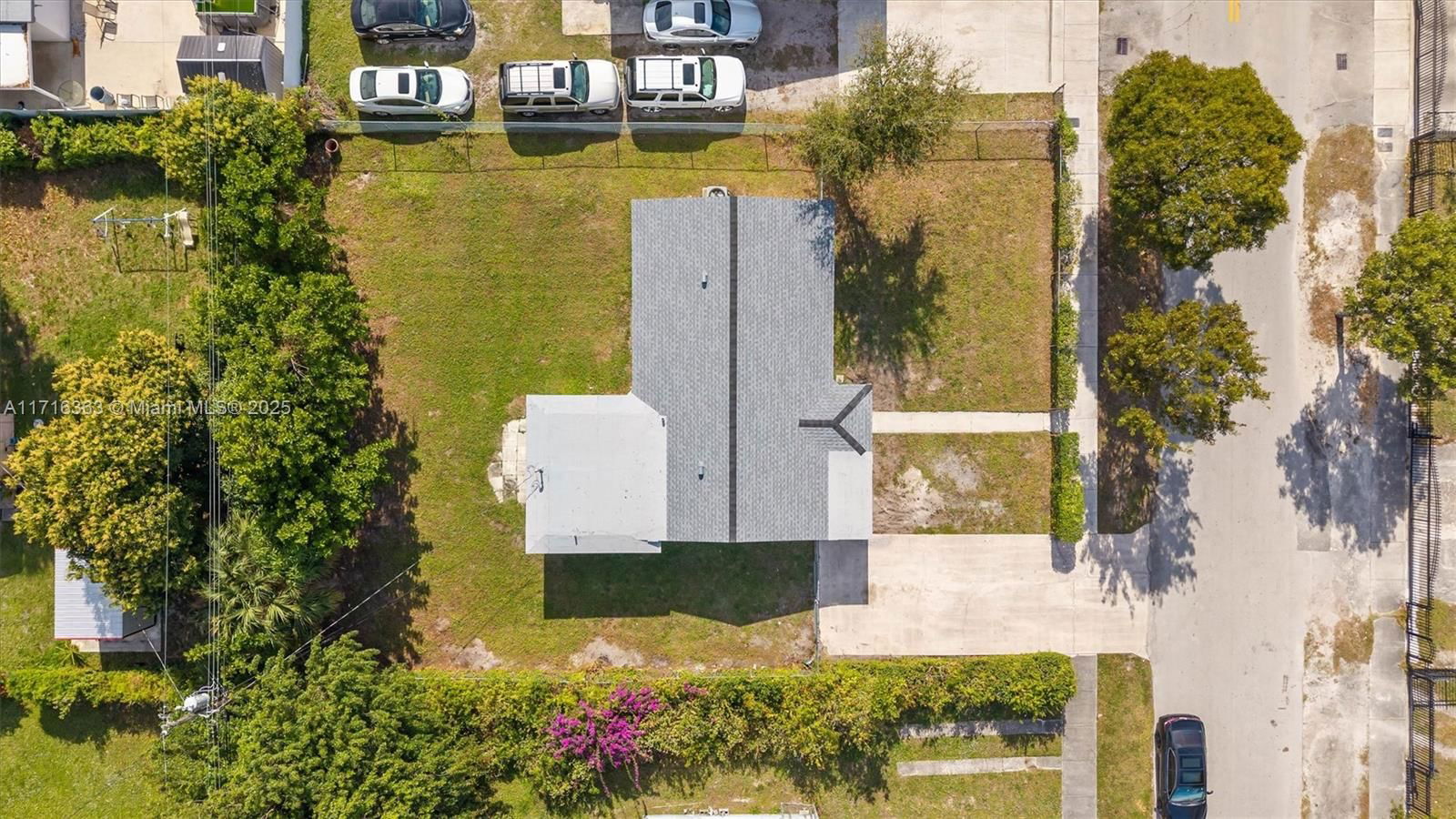 Real estate property located at 16021 18th Ave, Miami-dade, Bunche Park 1st Addn, Miami Gardens, FL