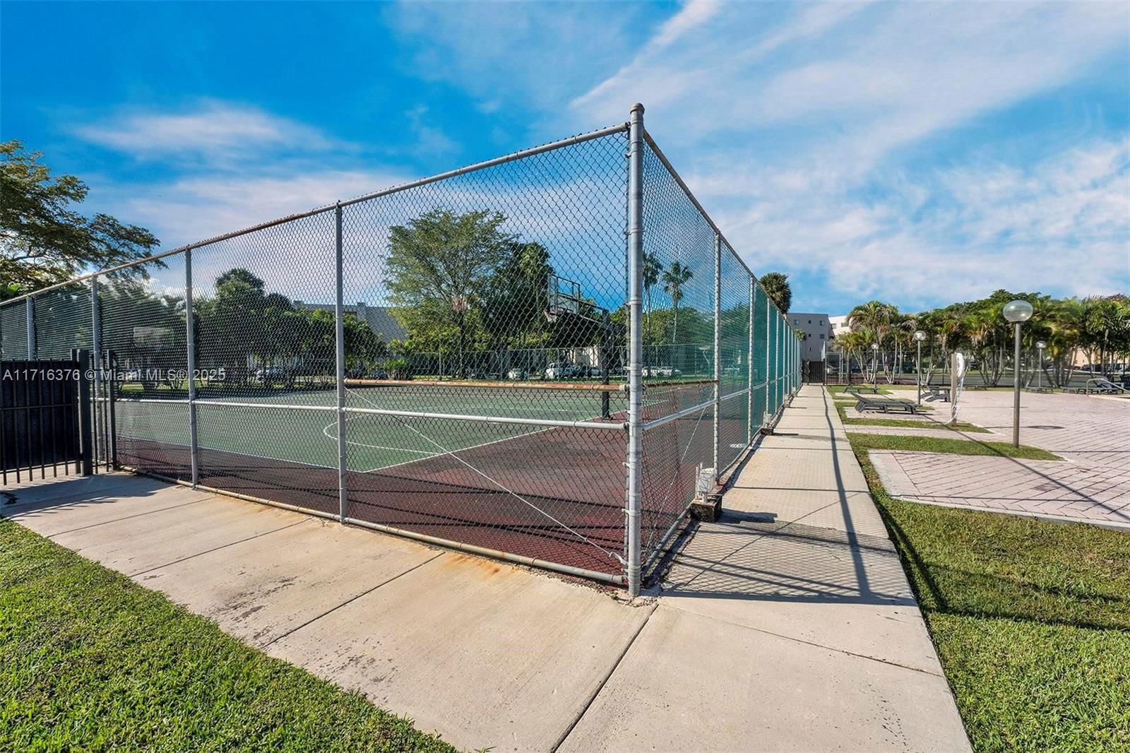 Real estate property located at 8650 133rd Ave Rd #410, Miami-dade, Horizons West Condo #7, Miami, FL