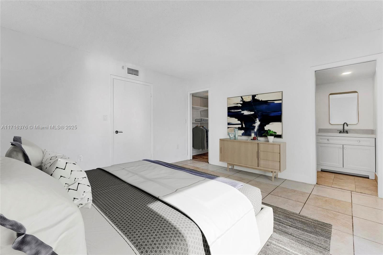 Real estate property located at 8650 133rd Ave Rd #410, Miami-dade, Horizons West Condo #7, Miami, FL
