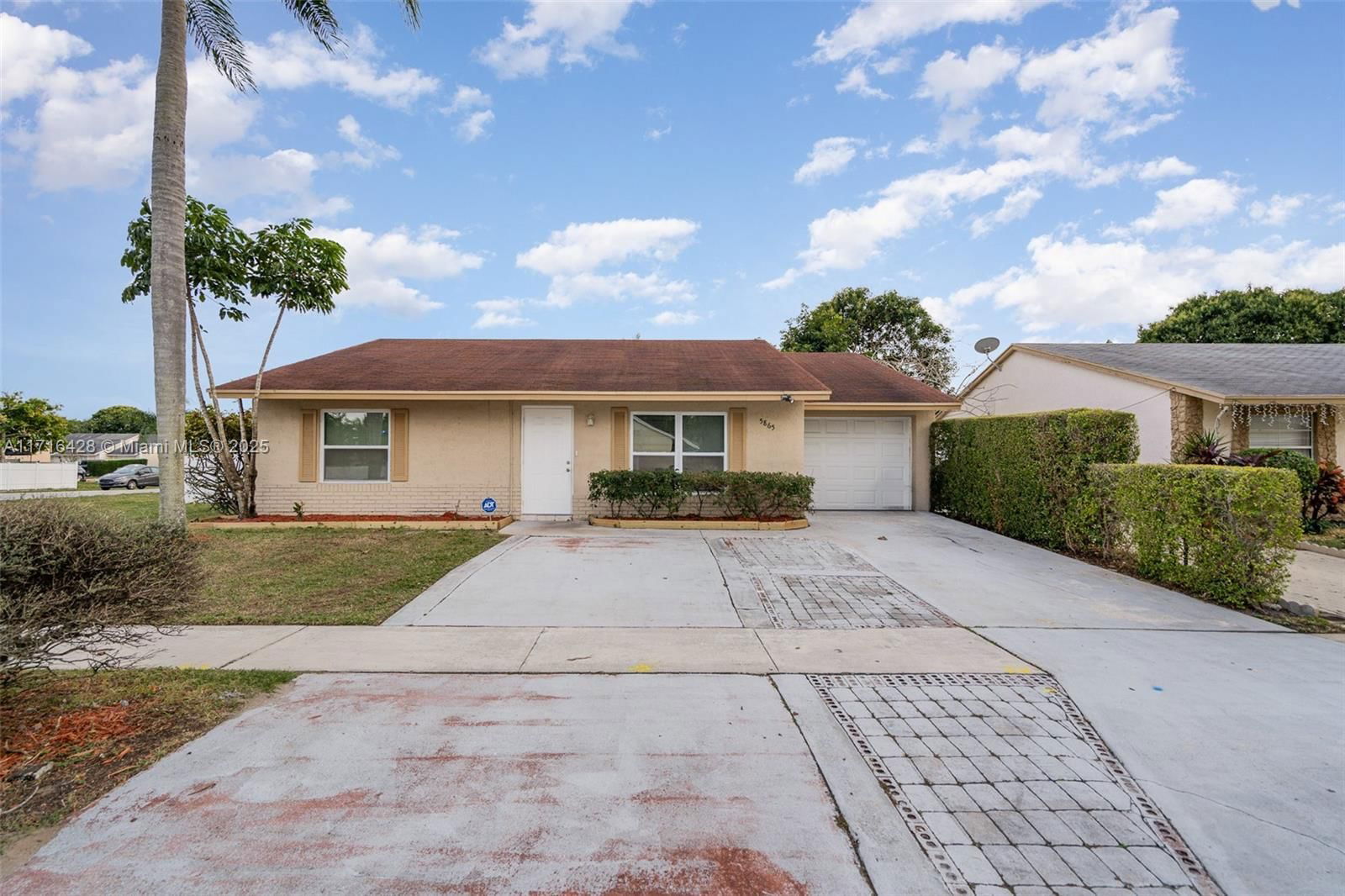 Real estate property located at 5865 Ellis Hollow Rd W, Palm Beach, Lantana Homes 2, Lake Worth, FL