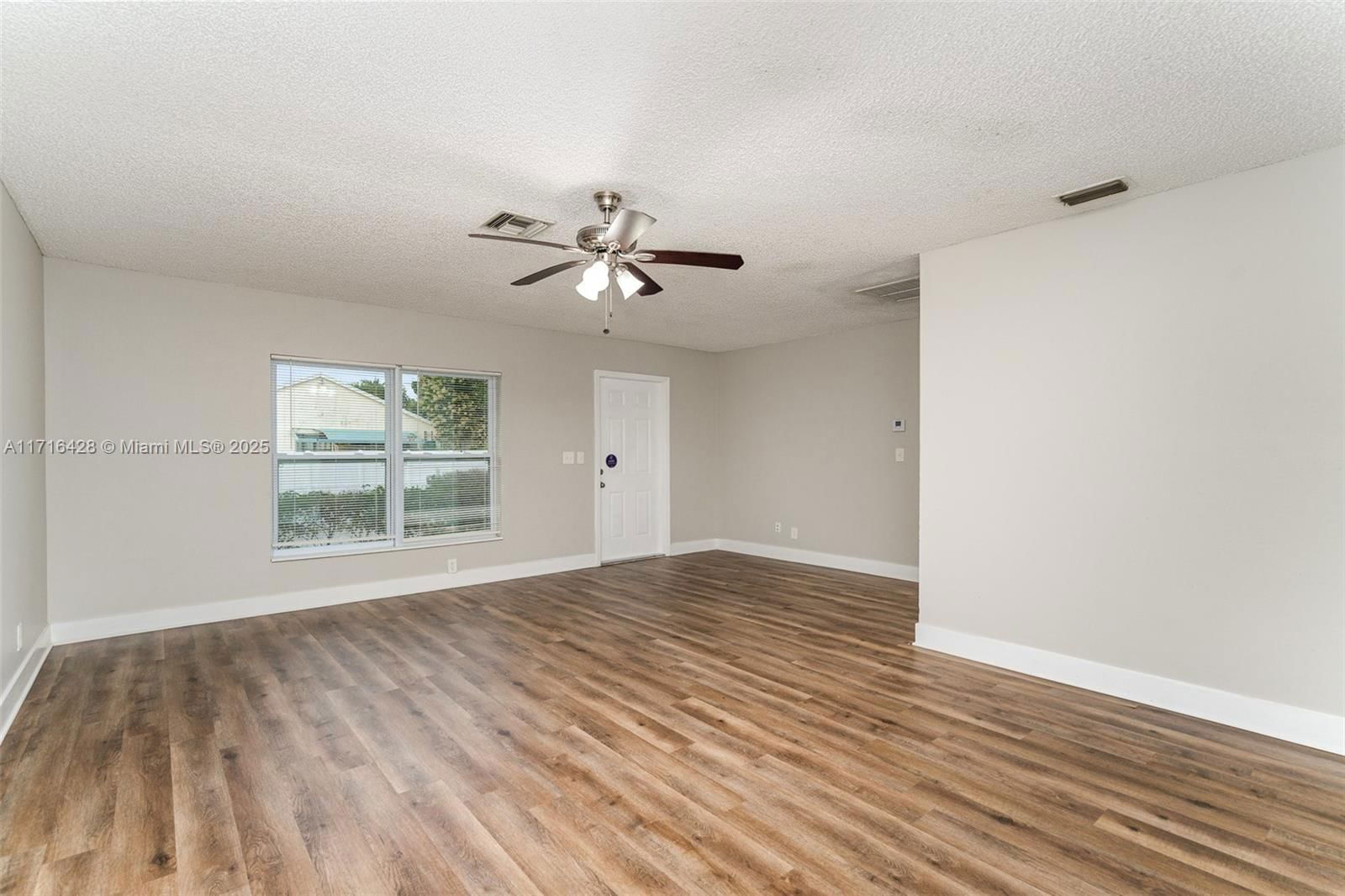Real estate property located at 5865 Ellis Hollow Rd W, Palm Beach, Lantana Homes 2, Lake Worth, FL