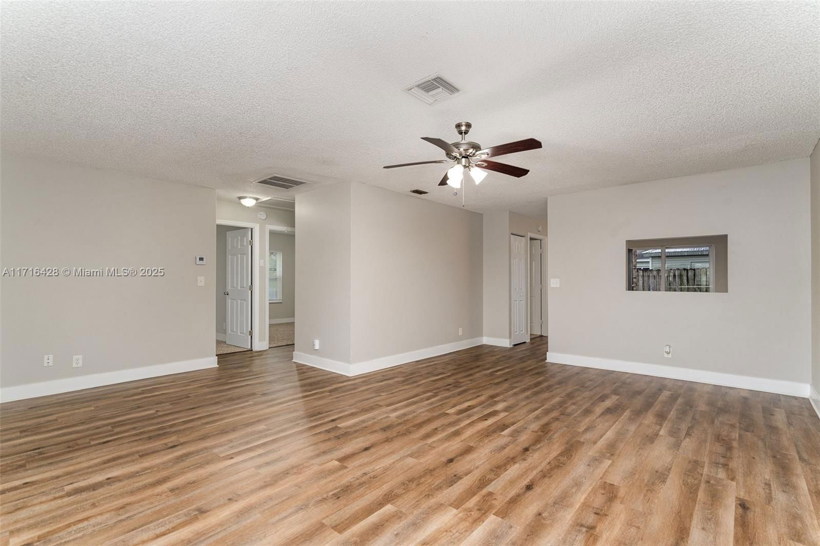 Real estate property located at 5865 Ellis Hollow Rd W, Palm Beach, Lantana Homes 2, Lake Worth, FL