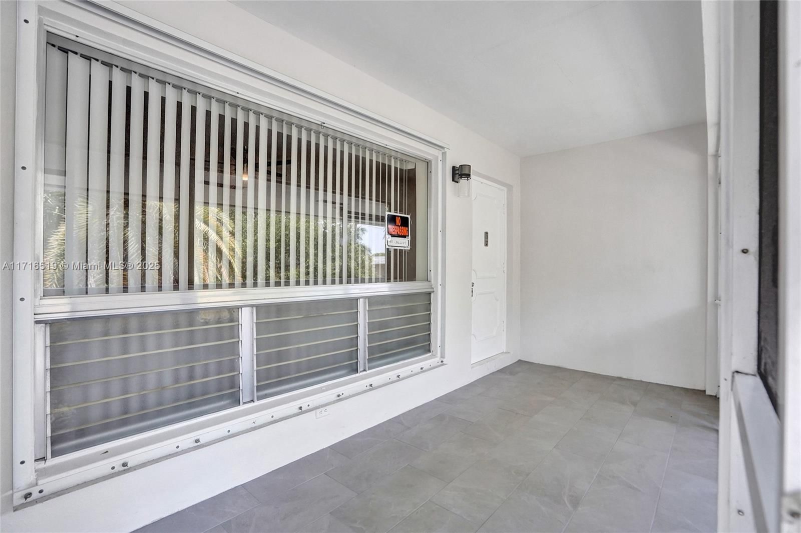 Real estate property located at 540 Luna #7, Broward, Capri Condo Apts, Hollywood, FL