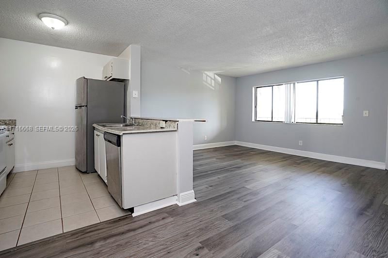 Real estate property located at 1727 Meadows Cir W #1727, Palm Beach, Meadows On The Green Cond, Boynton Beach, FL