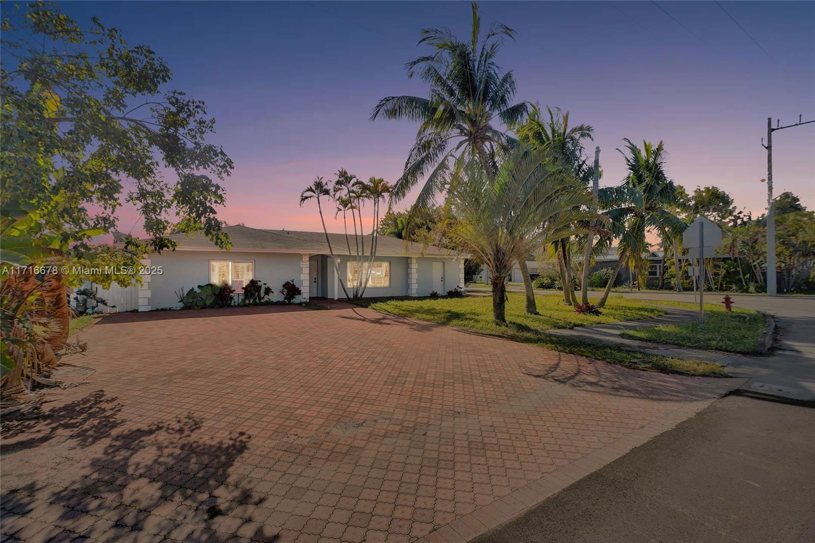 Real estate property located at 1100 4th St, Broward, Pinecrest Acres-resub Of, Pompano Beach, FL