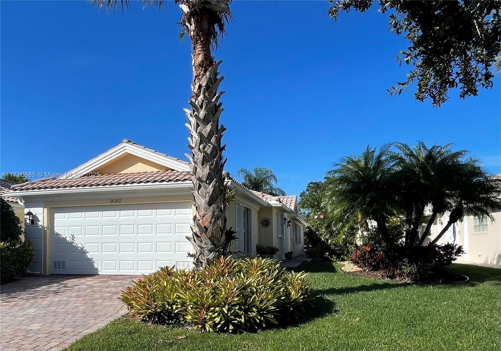Real estate property located at 9082 Retreat Dr, Martin, The Retreat, Hobe Sound, FL