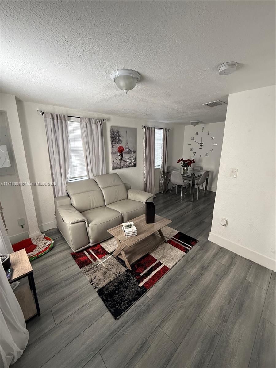 Real estate property located at 2051 152nd Ter, Miami-dade, 1st Addn To Magnolia Sub, Miami Gardens, FL