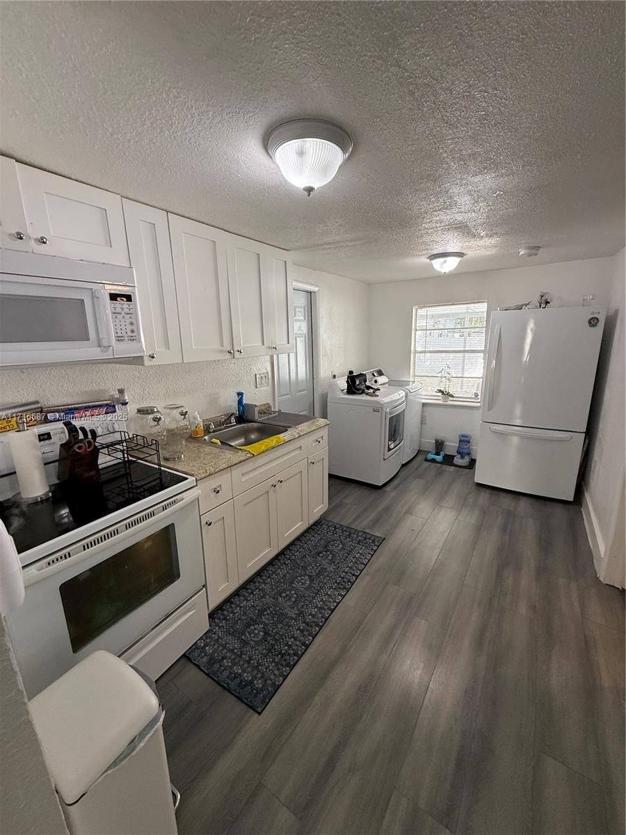Real estate property located at 2051 152nd Ter, Miami-dade, 1st Addn To Magnolia Sub, Miami Gardens, FL