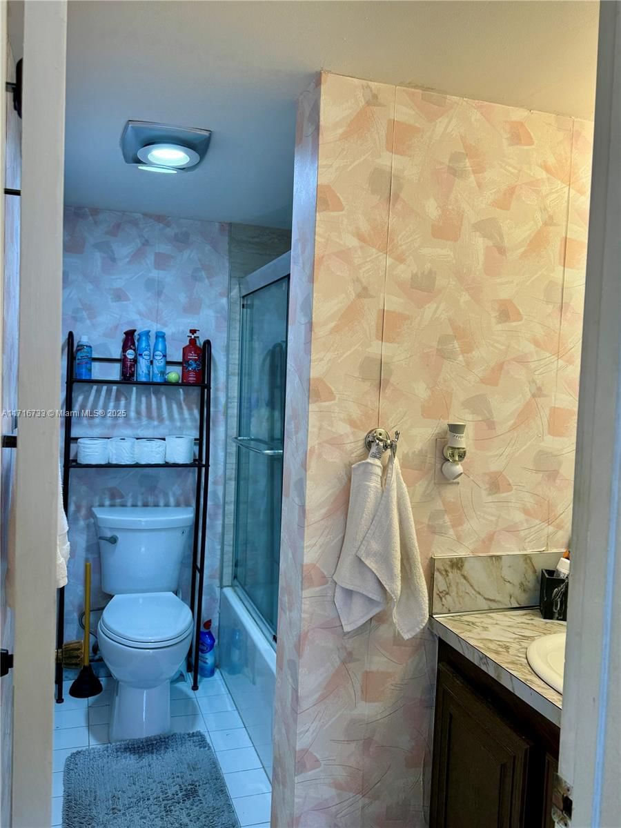 Real estate property located at 17720 Bay Rd #803, Miami-dade, Bay Country Club Condo, Sunny Isles Beach, FL