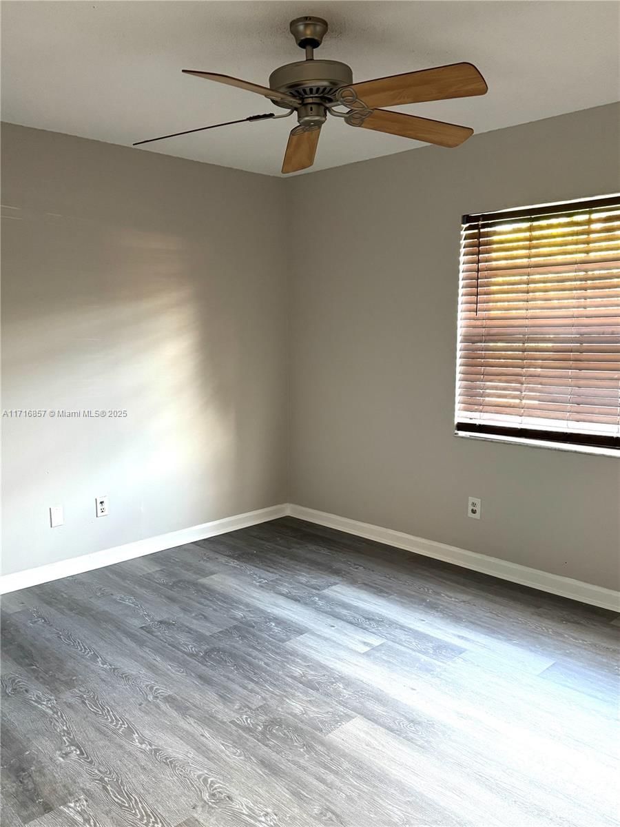 Real estate property located at 3562 95th Ter #2Q, Broward, Grenadier Lakes At Welleb, Sunrise, FL