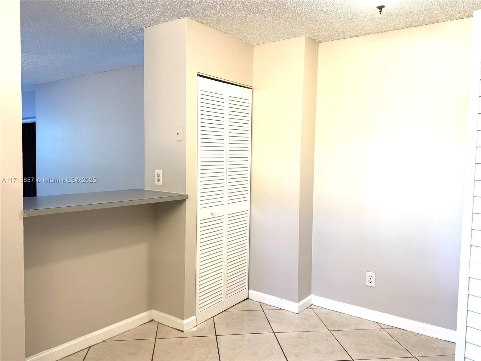 Real estate property located at 3562 95th Ter #2Q, Broward, Grenadier Lakes At Welleb, Sunrise, FL
