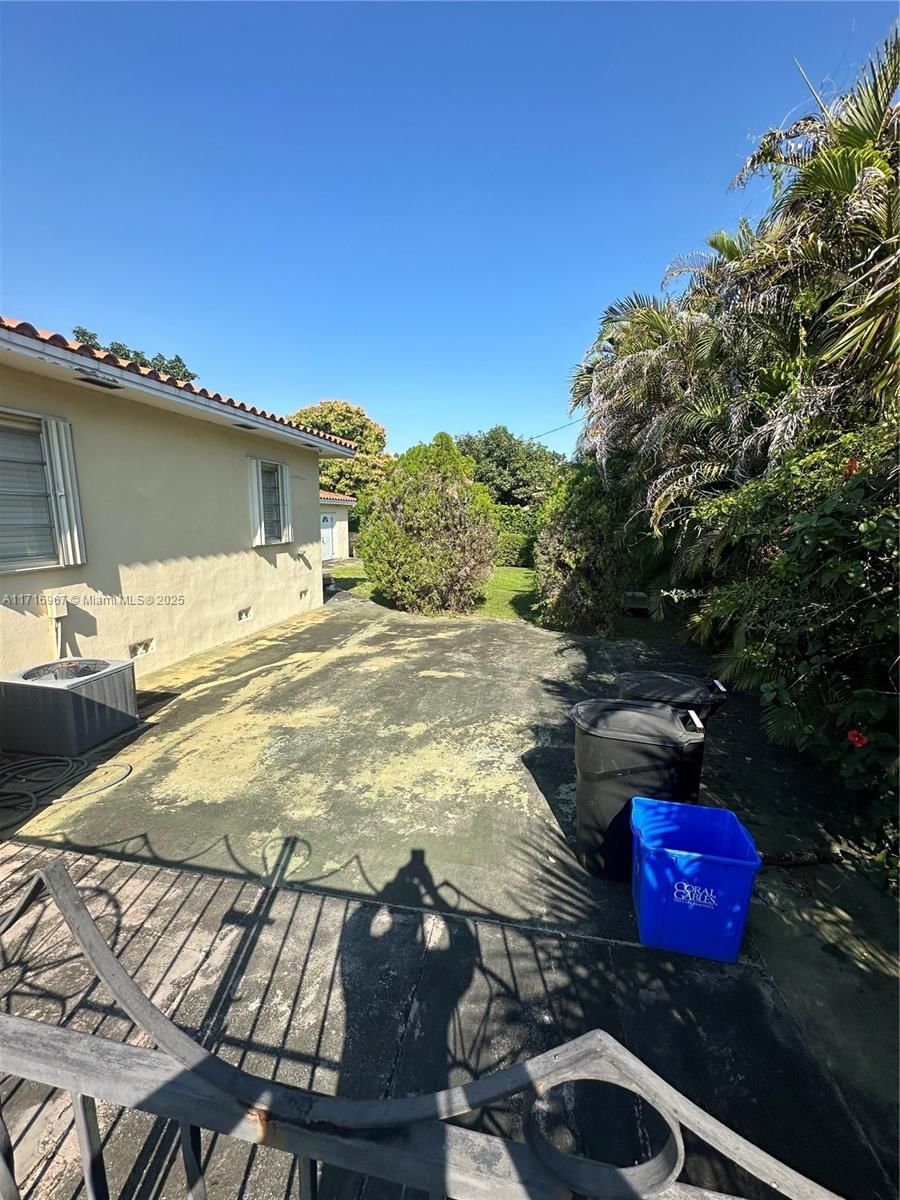 Real estate property located at 3021 Coconut Grove Dr, Miami-dade, Coral Gables Crafts Sec, Coral Gables, FL