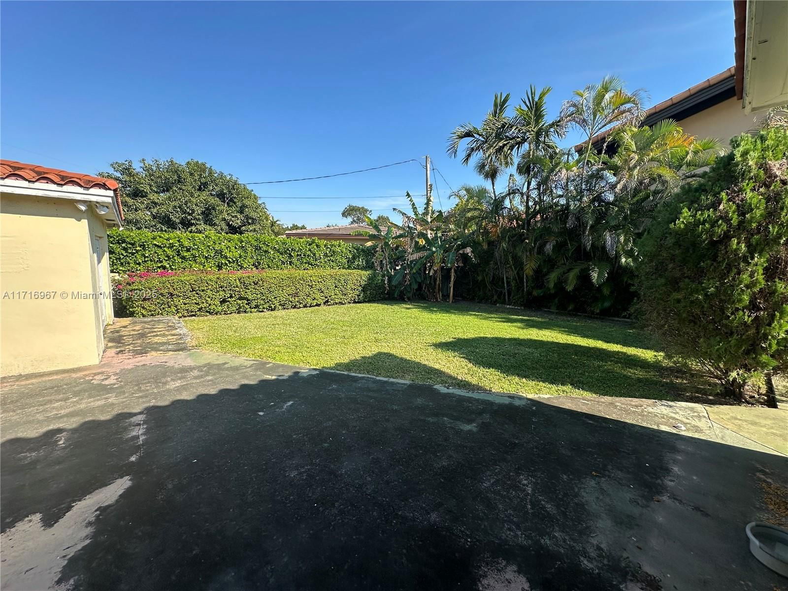 Real estate property located at 3021 Coconut Grove Dr, Miami-dade, Coral Gables Crafts Sec, Coral Gables, FL