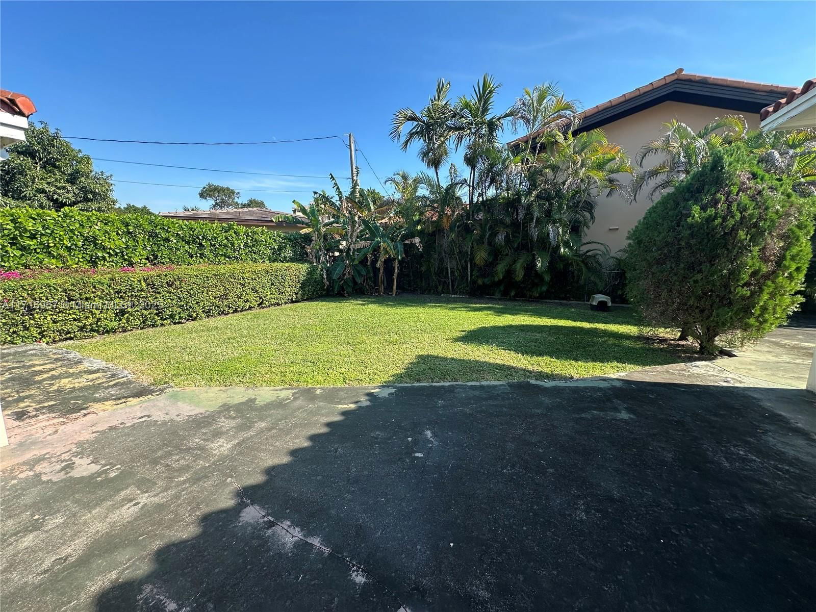 Real estate property located at 3021 Coconut Grove Dr, Miami-dade, Coral Gables Crafts Sec, Coral Gables, FL
