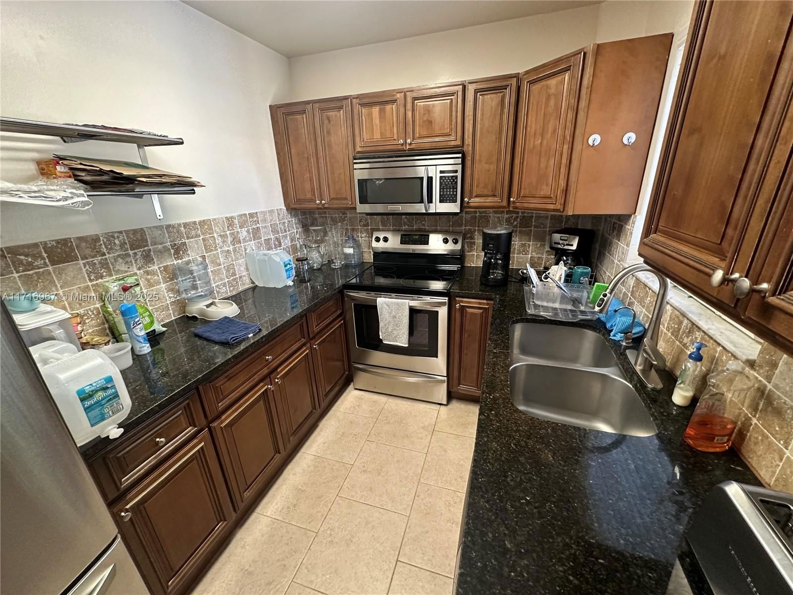 Real estate property located at 3021 Coconut Grove Dr, Miami-dade, Coral Gables Crafts Sec, Coral Gables, FL