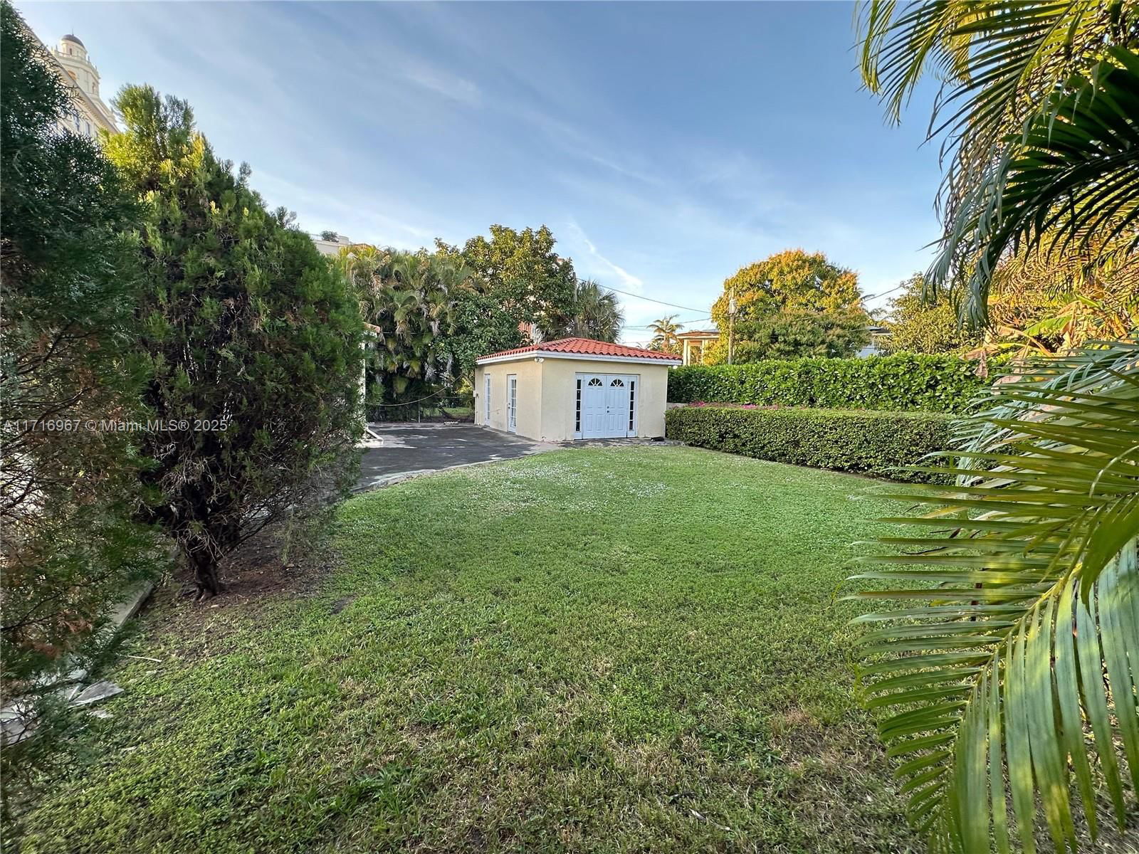 Real estate property located at 3021 Coconut Grove Dr, Miami-dade, Coral Gables Crafts Sec, Coral Gables, FL
