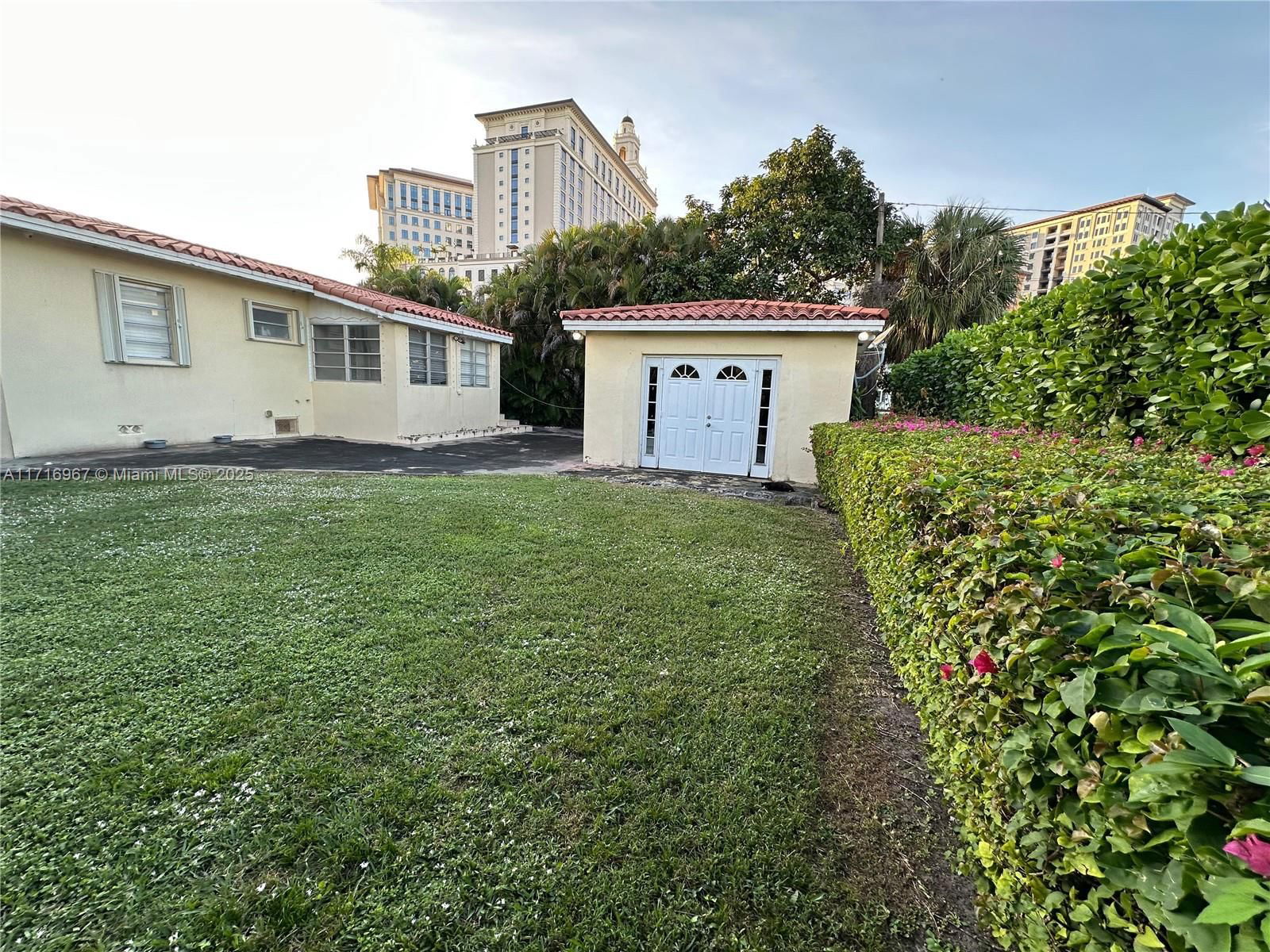 Real estate property located at 3021 Coconut Grove Dr, Miami-dade, Coral Gables Crafts Sec, Coral Gables, FL