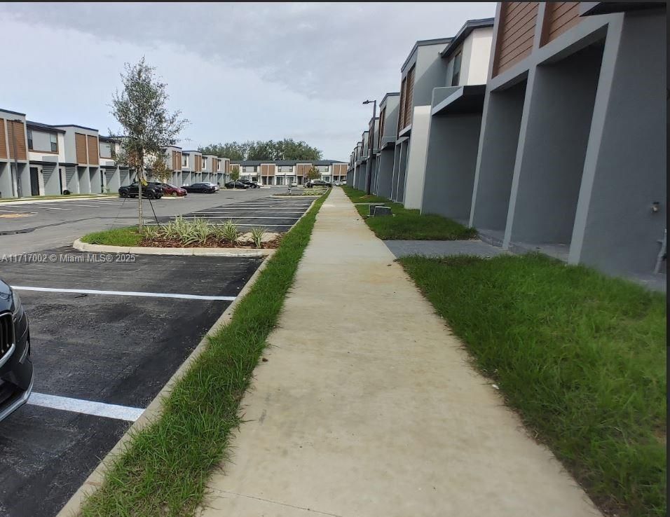 Real estate property located at 3223 Sustainable Way, Other, The Hub At Westside Reserv, Other City - In The State Of Florida, FL