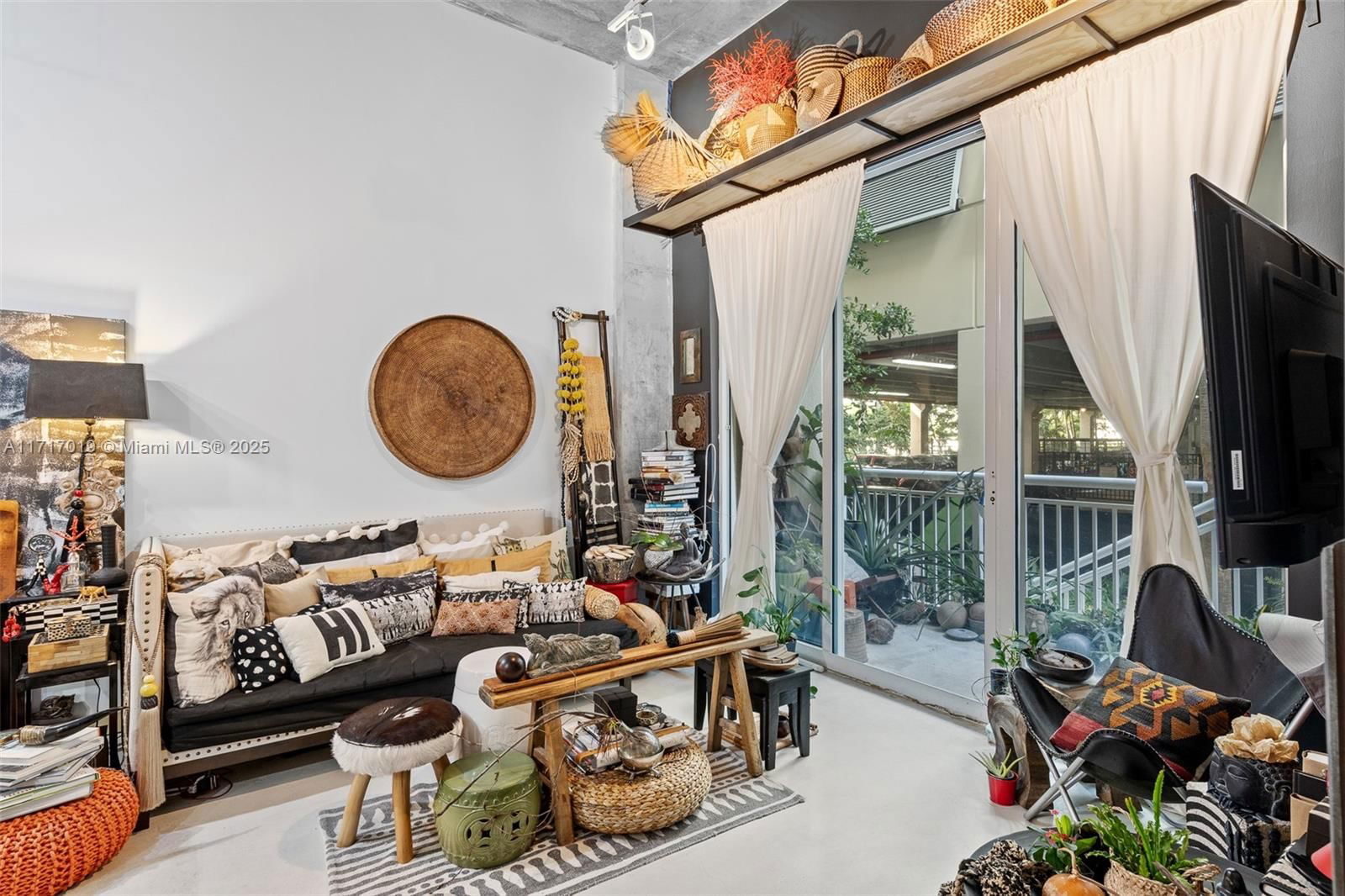 Real estate property located at 2001 Biscayne Blvd #2121, Miami-dade, Cite Condo, Miami, FL