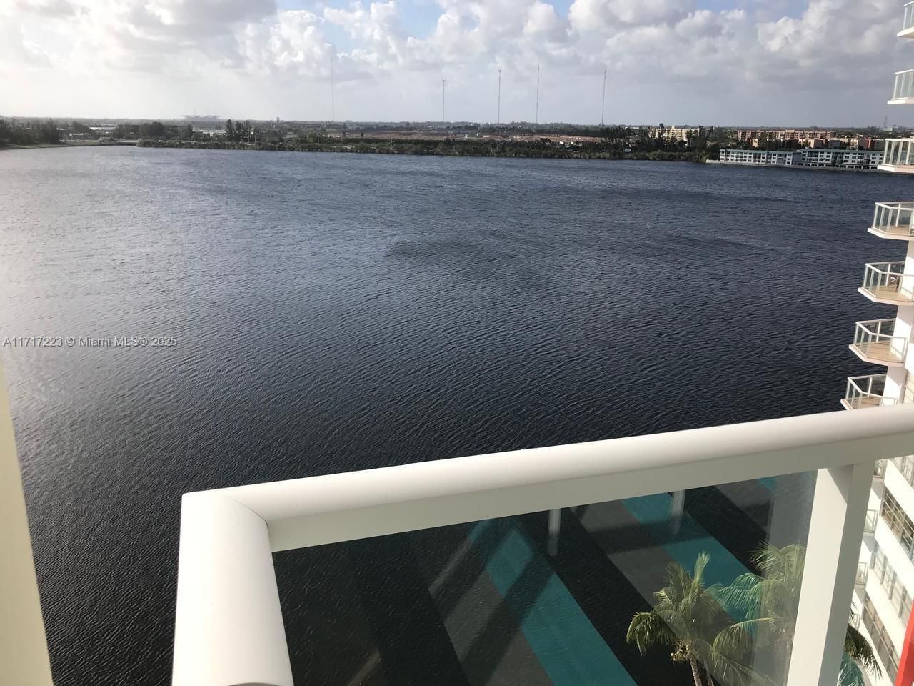 Real estate property located at 1301 Miami Gardens Dr #1024W, Miami-dade, Buckley Towers Condo - Ea, Miami, FL
