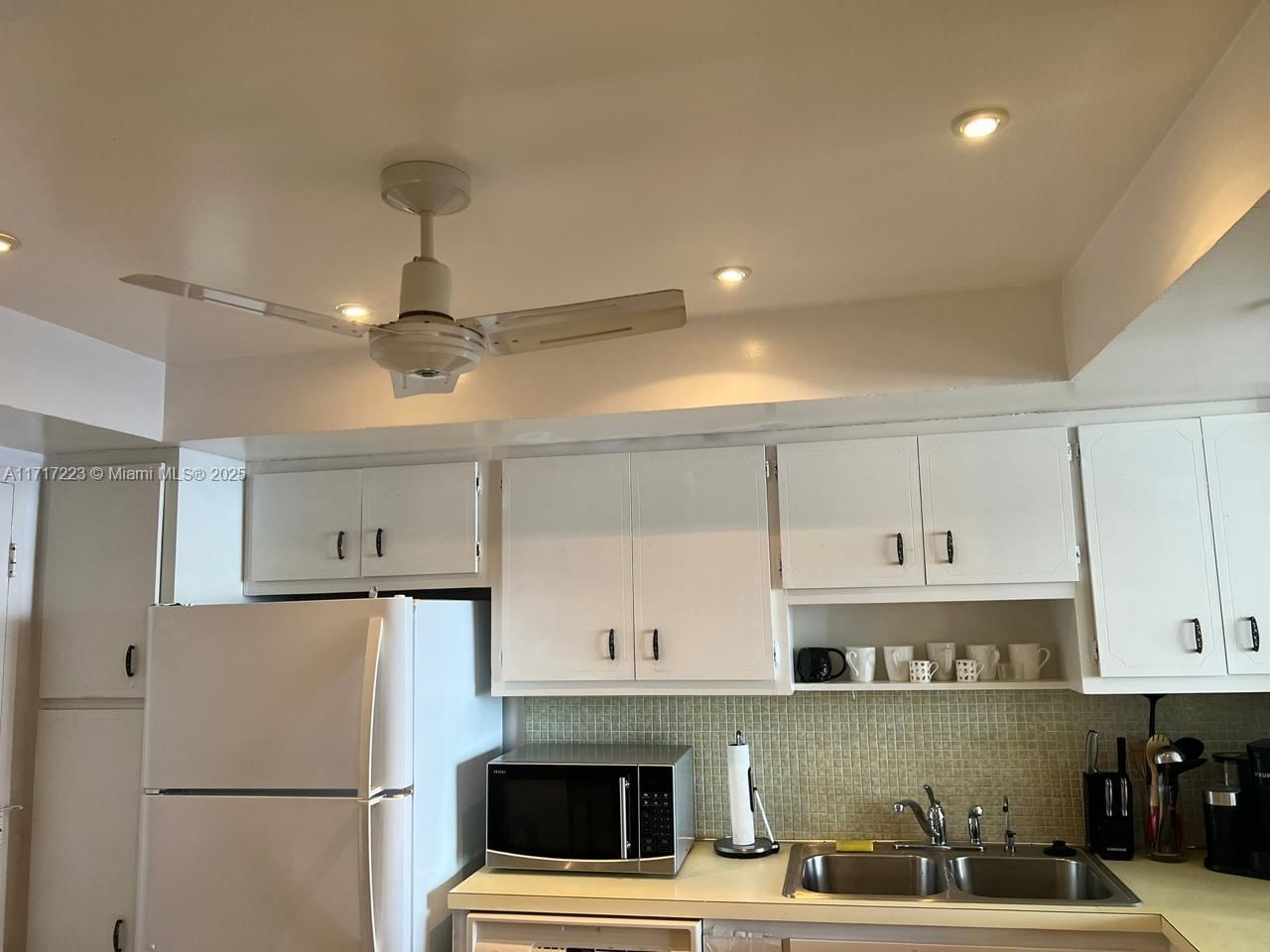 Real estate property located at 1301 Miami Gardens Dr #1024W, Miami-dade, Buckley Towers Condo - Ea, Miami, FL
