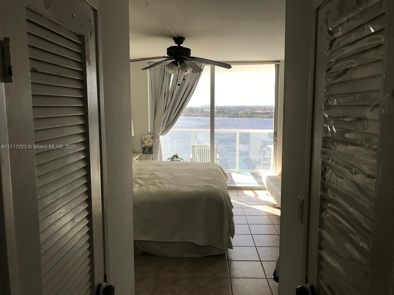 Real estate property located at 1301 Miami Gardens Dr #1024W, Miami-dade, Buckley Towers Condo - Ea, Miami, FL