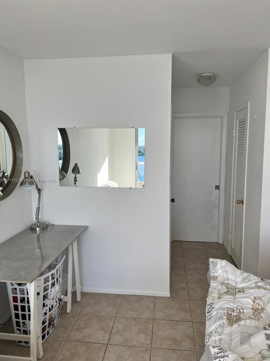 Real estate property located at 1301 Miami Gardens Dr #1024W, Miami-dade, Buckley Towers Condo - Ea, Miami, FL