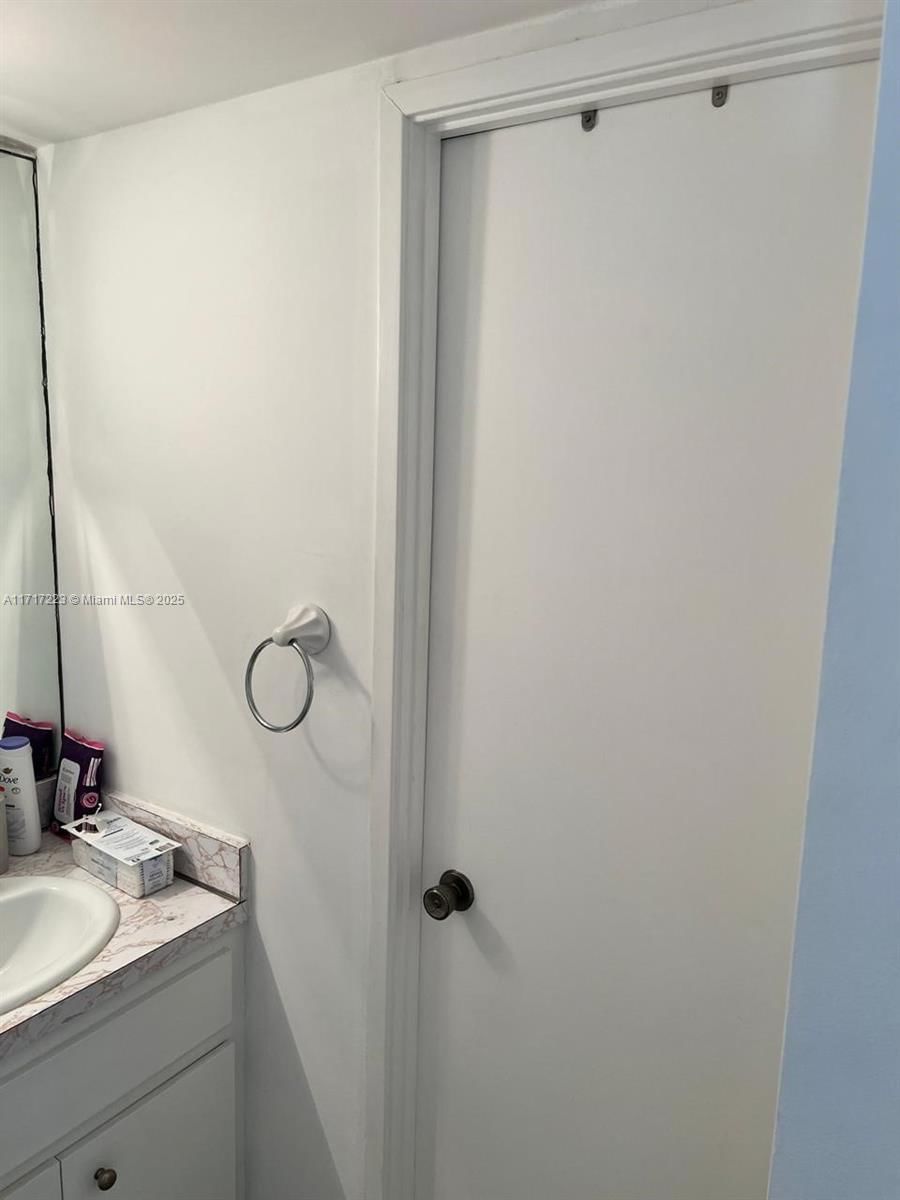 Real estate property located at 1301 Miami Gardens Dr #1024W, Miami-dade, Buckley Towers Condo - Ea, Miami, FL