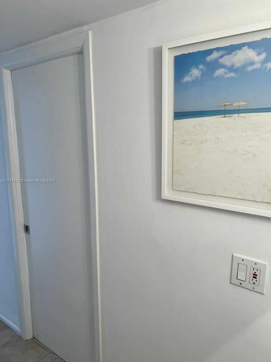 Real estate property located at 1301 Miami Gardens Dr #1024W, Miami-dade, Buckley Towers Condo - Ea, Miami, FL