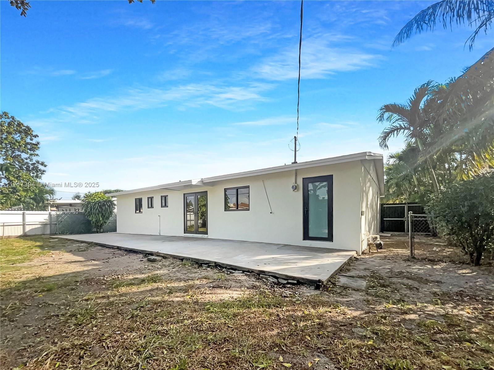 Real estate property located at 5001 181st Ter, Miami-dade, Carol City 3rd Addn, Miami Gardens, FL