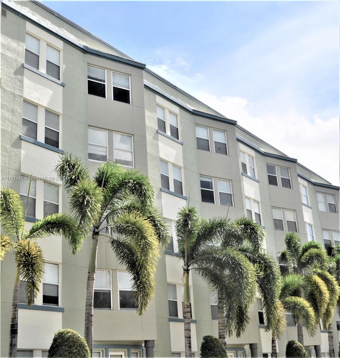 Real estate property located at 533 3rd Ave #446, Broward, Sole At Fort Lauderdale C, Fort Lauderdale, FL