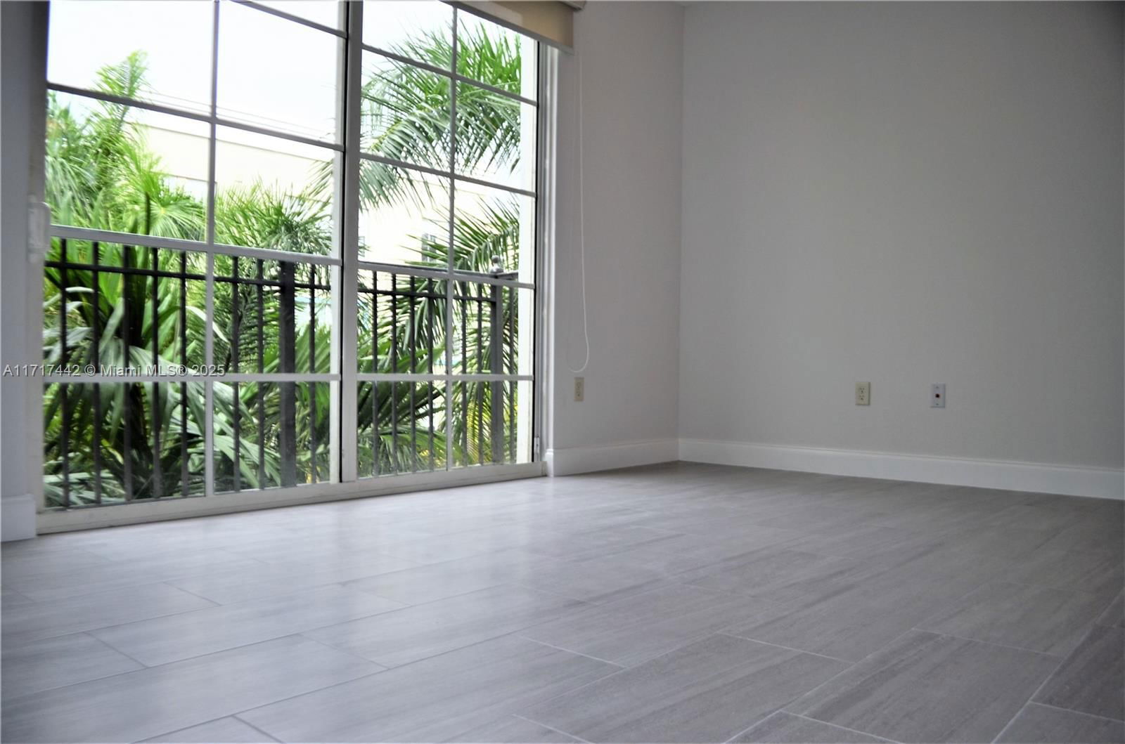 Real estate property located at 533 3rd Ave #446, Broward, Sole At Fort Lauderdale C, Fort Lauderdale, FL