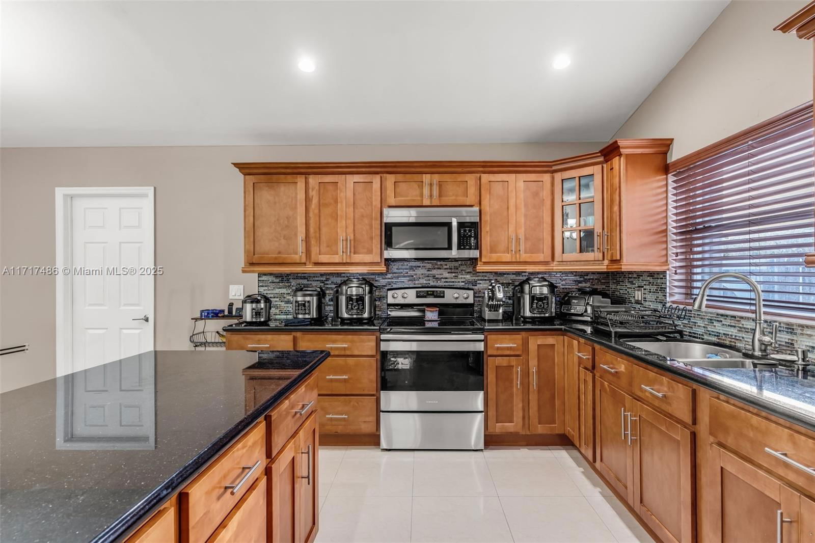 Real estate property located at 11243 165th Ter, Miami-dade, Lazarus On Richmond, Miami, FL