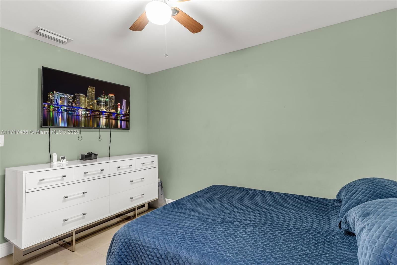 Real estate property located at 11243 165th Ter, Miami-dade, Lazarus On Richmond, Miami, FL