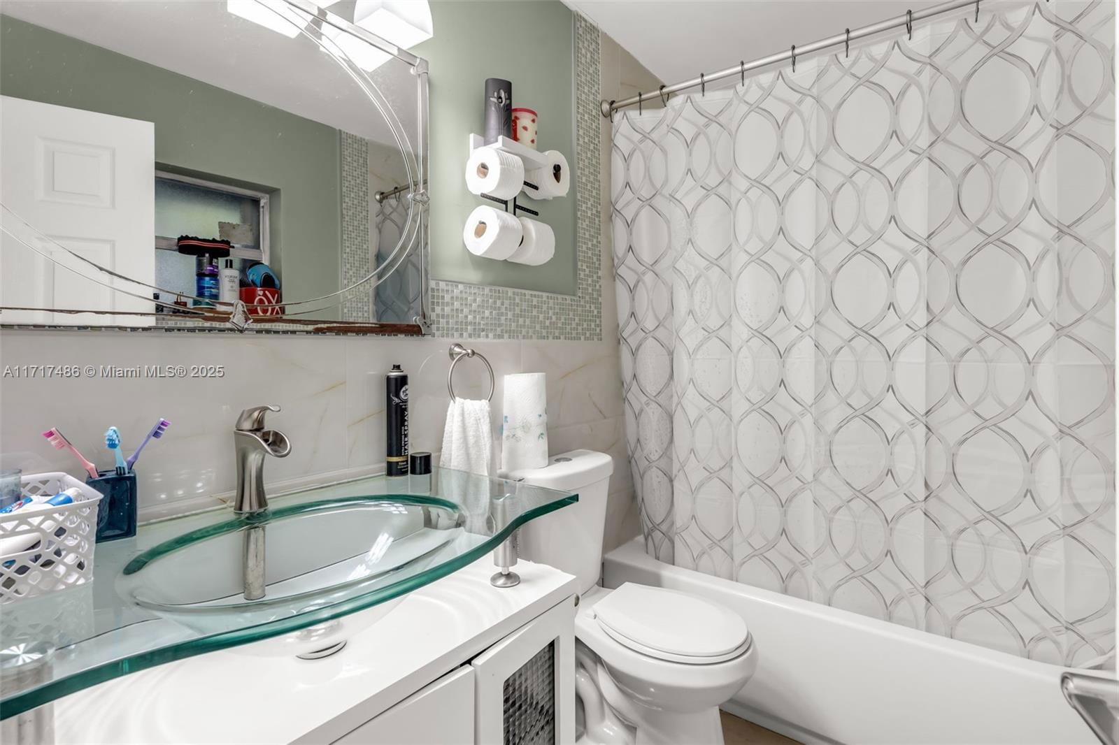 Real estate property located at 11243 165th Ter, Miami-dade, Lazarus On Richmond, Miami, FL