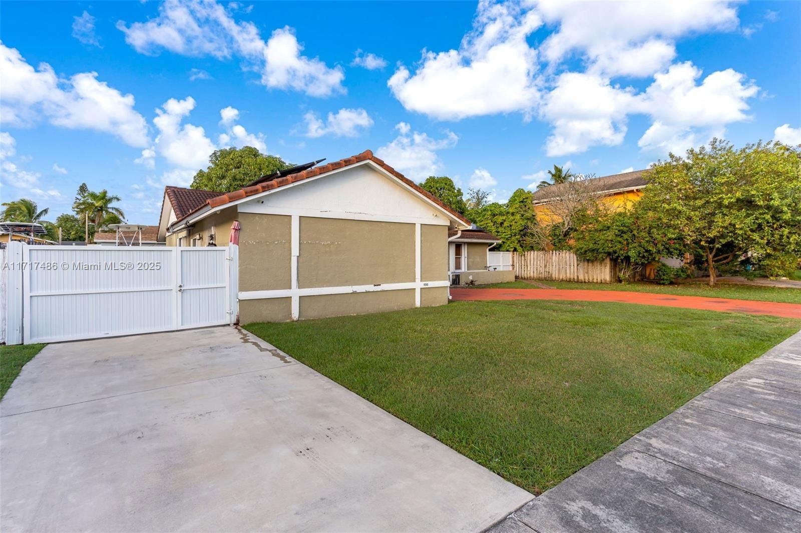Real estate property located at 11243 165th Ter, Miami-dade, Lazarus On Richmond, Miami, FL