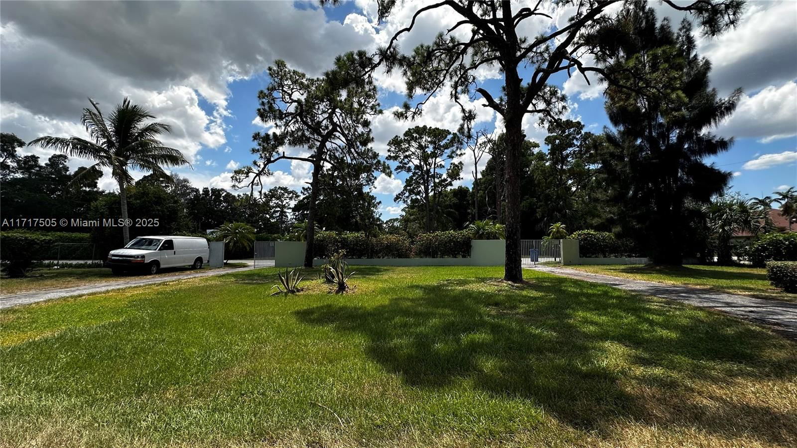 Real estate property located at 1128 Park Ln, Palm Beach, Town Of Haverhill, Haverhill, FL