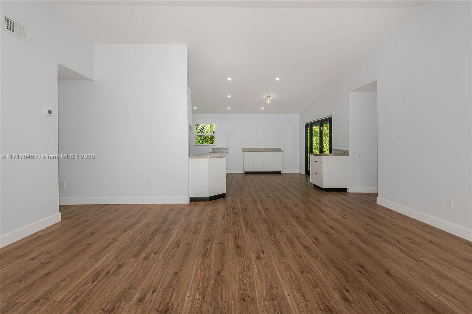 Real estate property located at 25855 124th Pl, Miami-dade, Meadow Wood Manor Sec 9, Homestead, FL