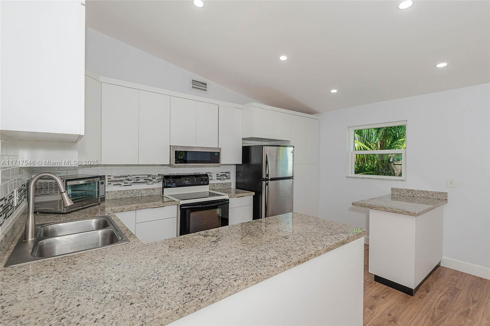 Real estate property located at 25855 124th Pl, Miami-dade, Meadow Wood Manor Sec 9, Homestead, FL