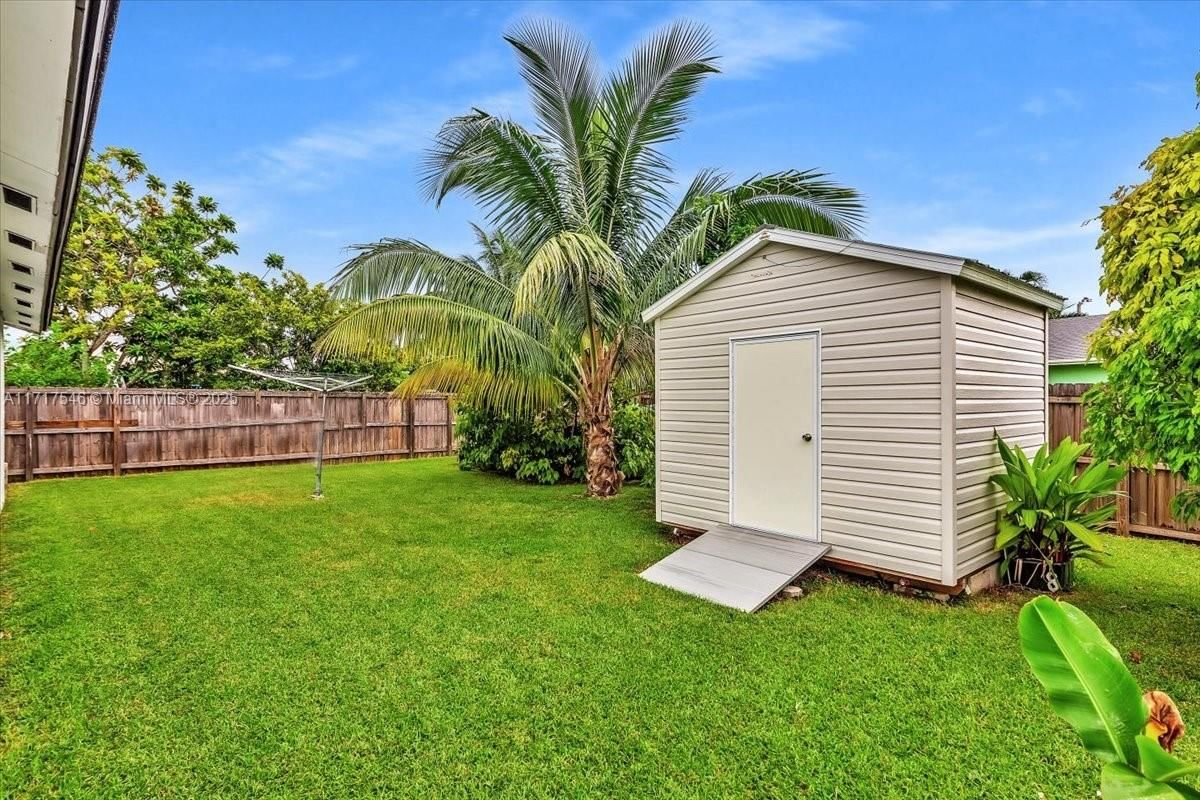 Real estate property located at 25855 124th Pl, Miami-dade, Meadow Wood Manor Sec 9, Homestead, FL