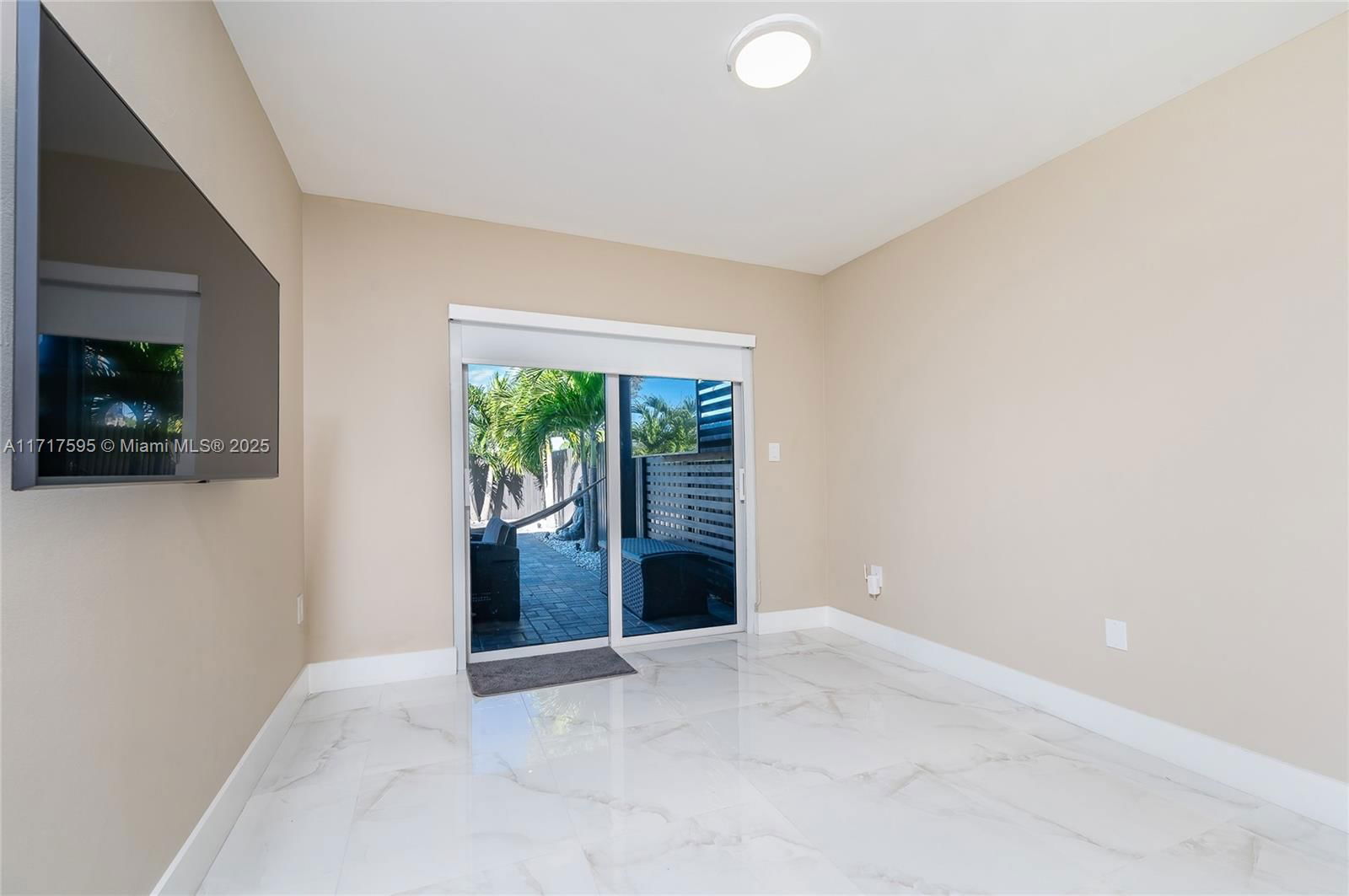 Real estate property located at 12019 133rd Ter, Miami-dade, Four Lakes Sec 7, Miami, FL
