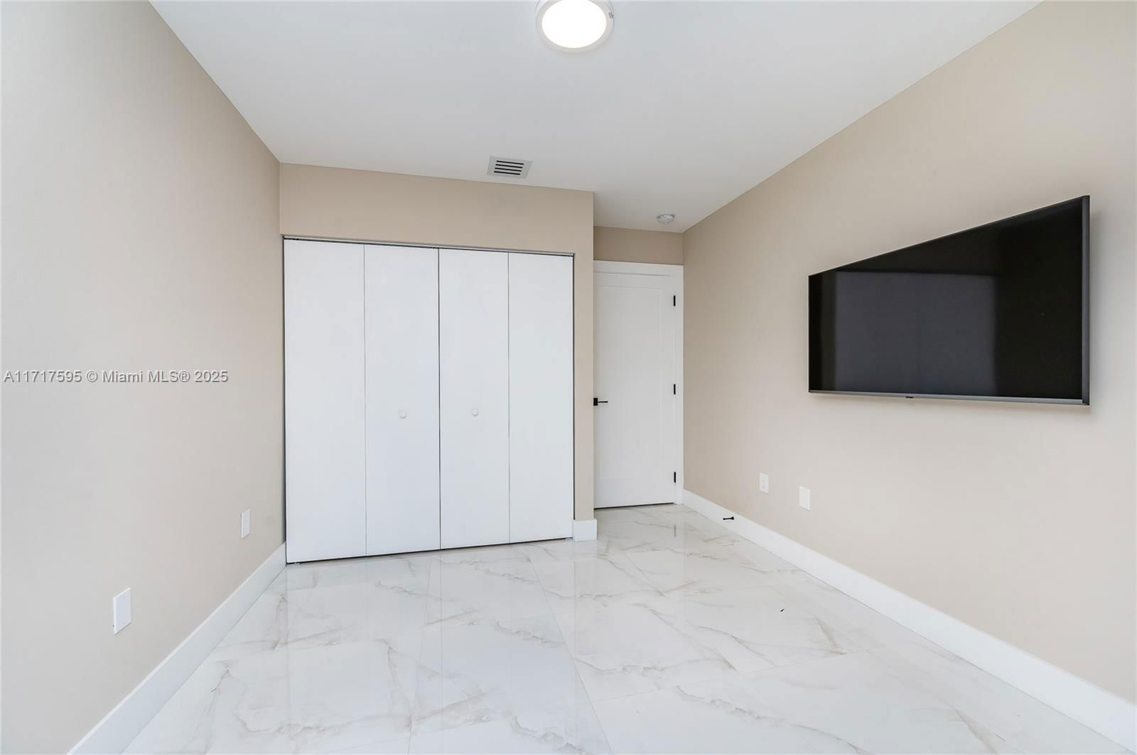 Real estate property located at 12019 133rd Ter, Miami-dade, Four Lakes Sec 7, Miami, FL