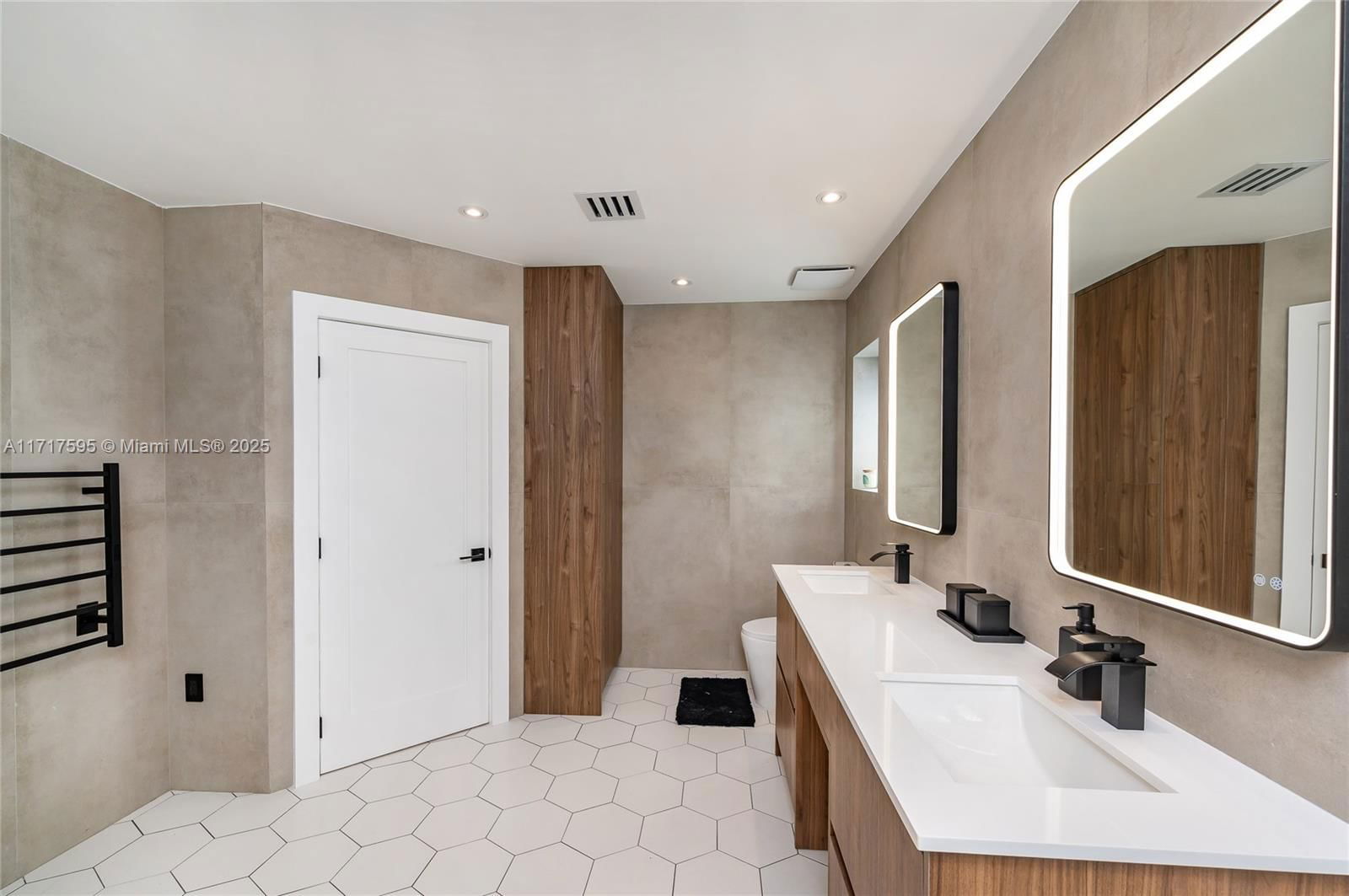 Real estate property located at 12019 133rd Ter, Miami-dade, Four Lakes Sec 7, Miami, FL