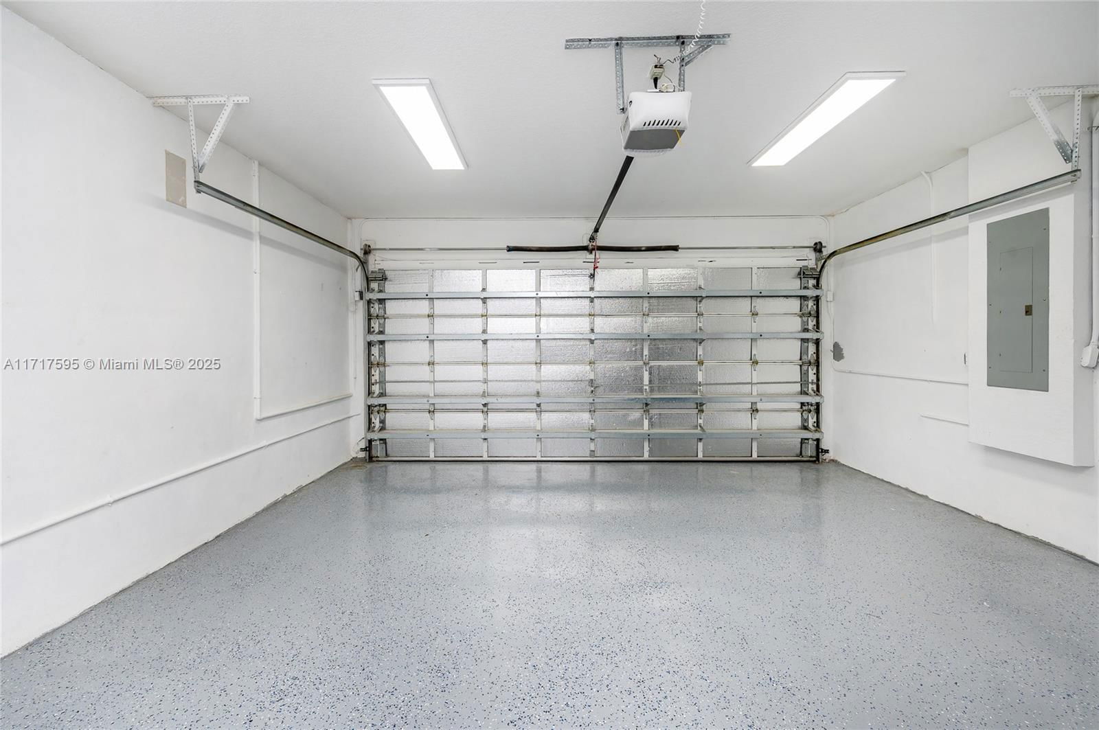Real estate property located at 12019 133rd Ter, Miami-dade, Four Lakes Sec 7, Miami, FL